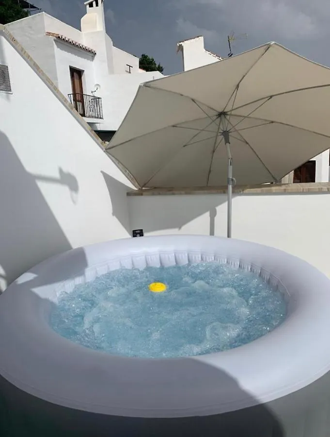 בית נופש הוילה פריחיליאנה Cerezo'S House - Terrace & Jacuzzi
